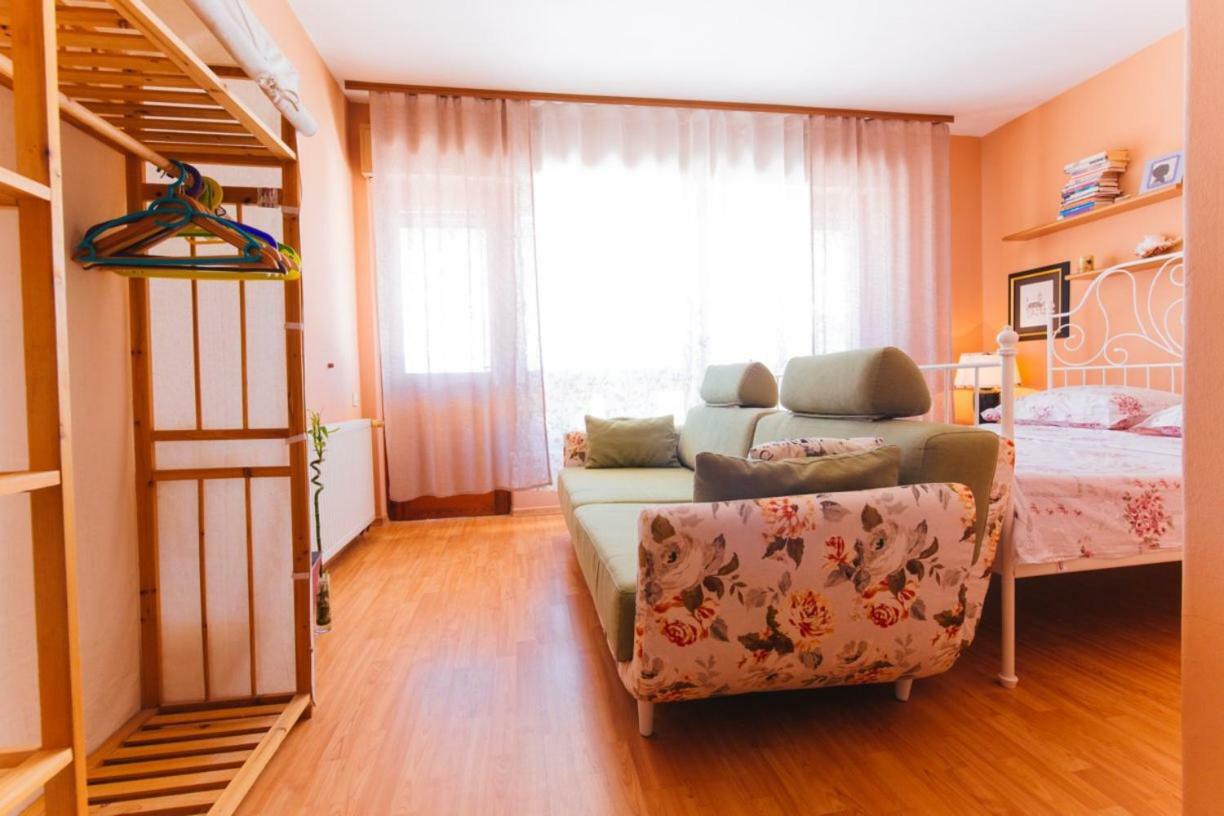 Loreanto Duce Exterior photo